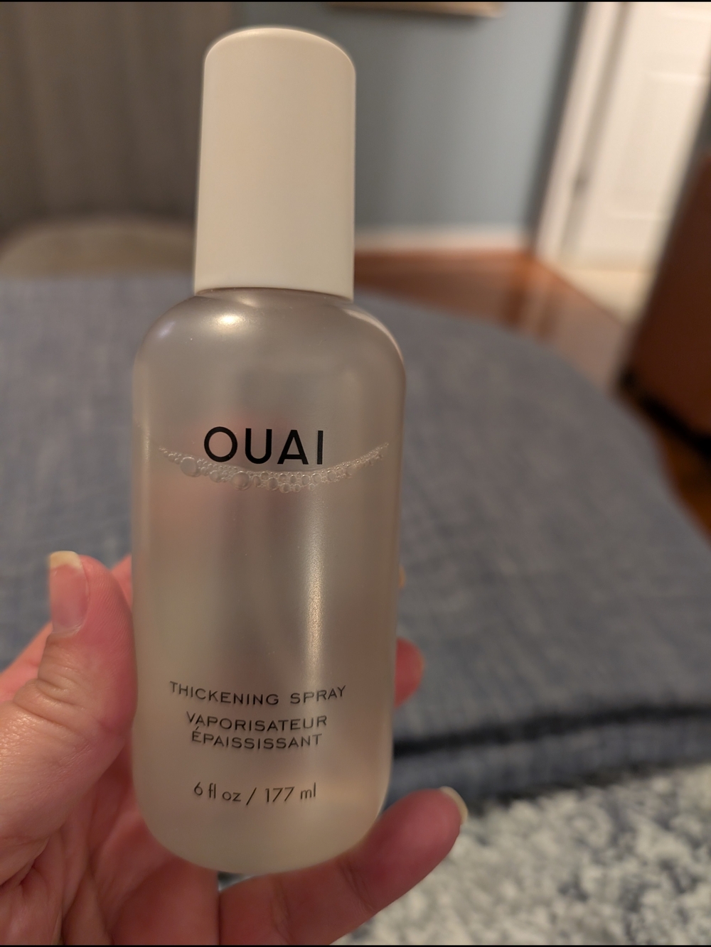 OUAI Thickening Spray - Frosted Cream Cap